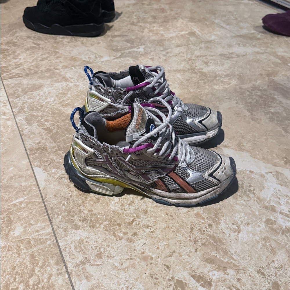 Multi Color Balenciaga Runners - Picture 4 of 6